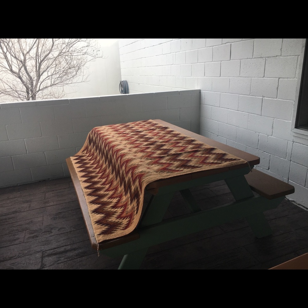 Hand made Navaho Rug - Picture 6 of 6